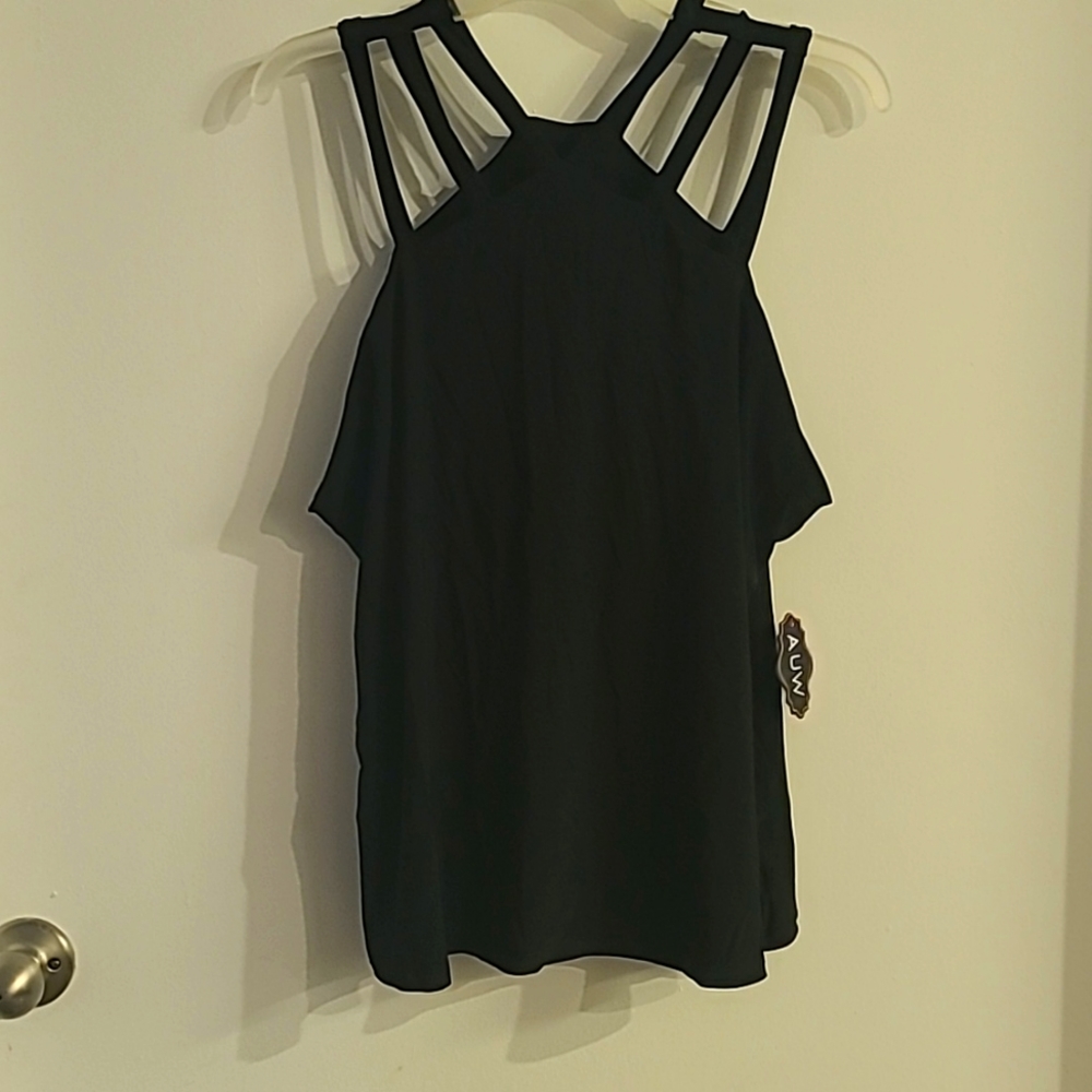 Sleeveless Cross Top